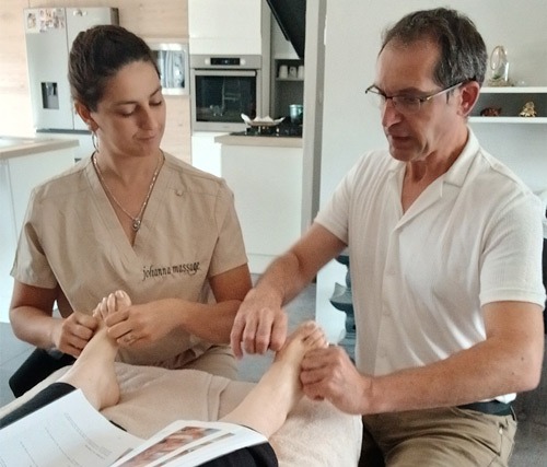 Jerome Parigot formateur massage apprentissage sur mesure sur table de massage PACA